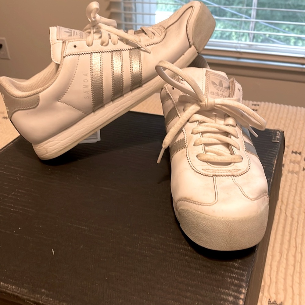 Fair condition white and silver Samoa og